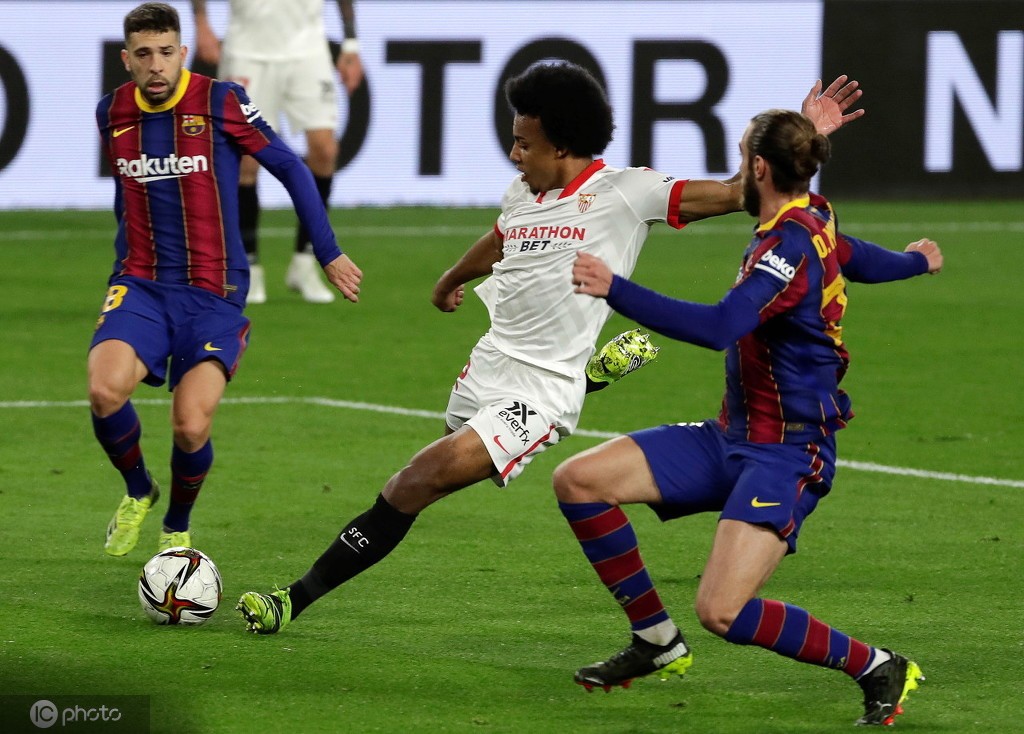 曼城翻盘里昂，孔德高光表现