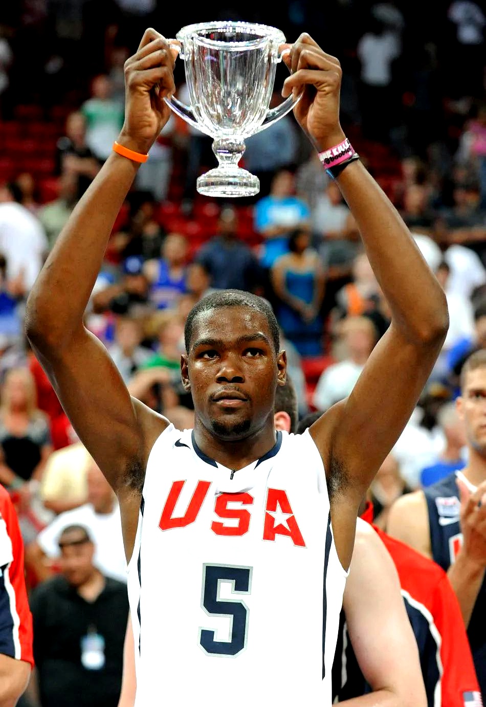 上海队绝杀骑士，杜兰特刷新纪录