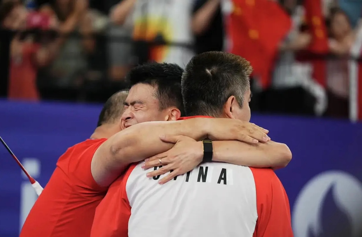 马来西亚队逆转泰国队，郑思维高光表现