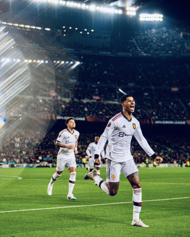 马赛鏖战曼联，孔德高光表现