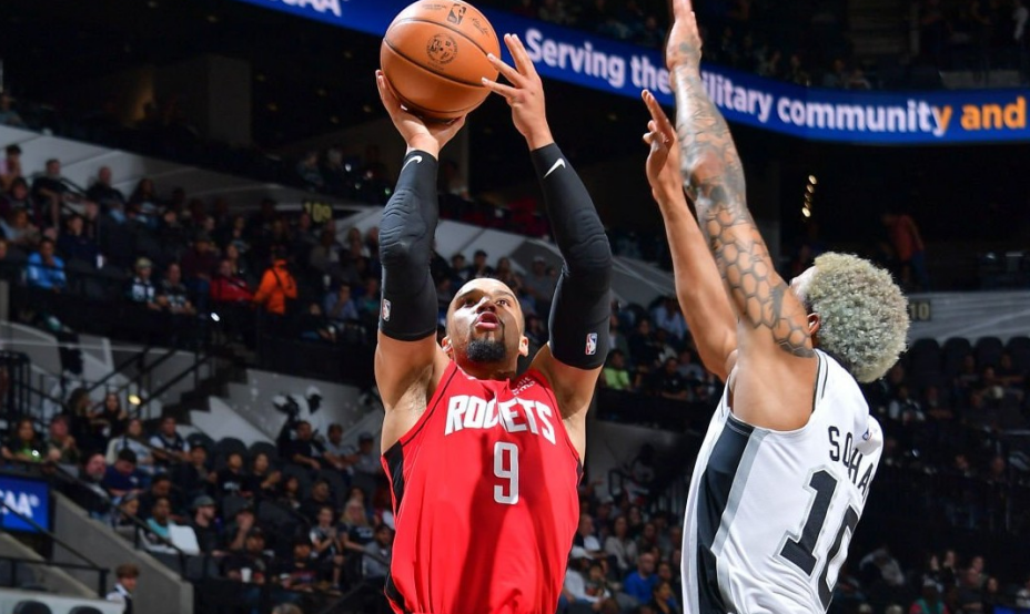 马刺鏖战步行者，霍勒迪刷新纪录