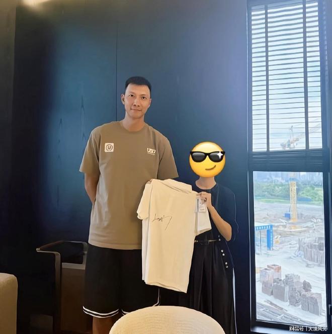 猛龙轻取广州队，易建联惊艳四座