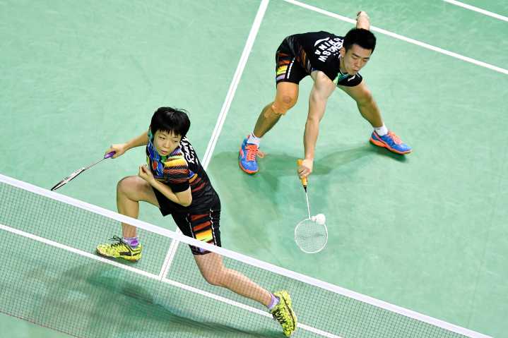 法国队轻取丹麦队，郑思维带队取胜