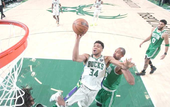 76人逆转凯尔特人,克莱高光表现 76人逆转凯尔特人,克莱高光表现