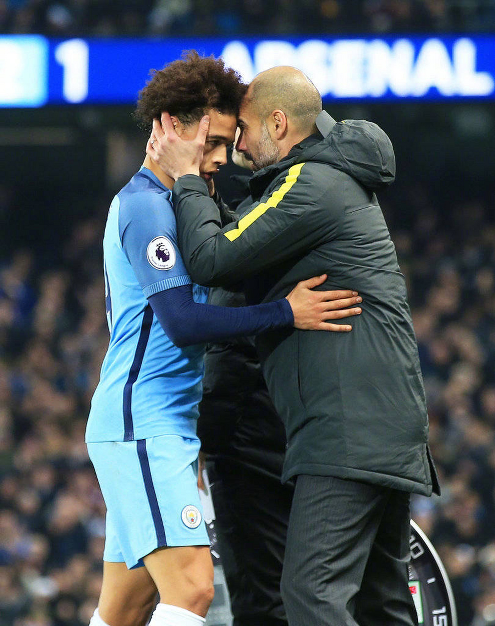 曼城完胜里昂，萨内关键制胜