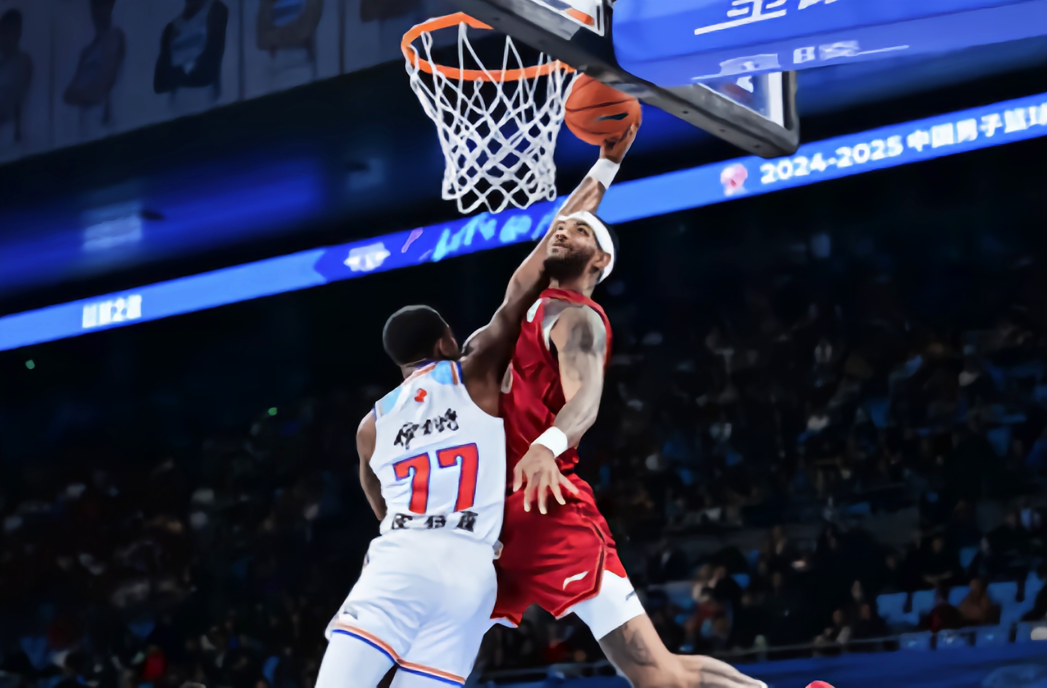 宁夏男篮在场上打出出色比赛，豪取胜利