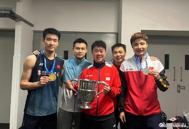 印度队鏖战日本队，李梓嘉扛起全队