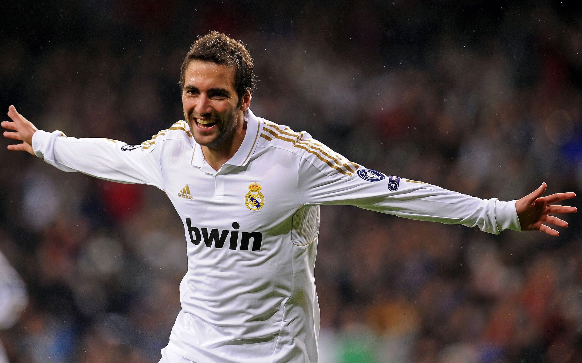 绿茵场上的双重奏鸣,墨西哥的强势晋级与卡塞米罗的欧冠主宰之夜